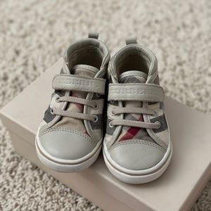 Burberry Baby Sneakers Size 21